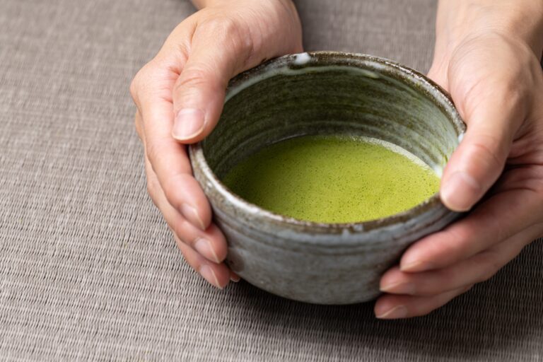 お茶と和菓子の頂き方